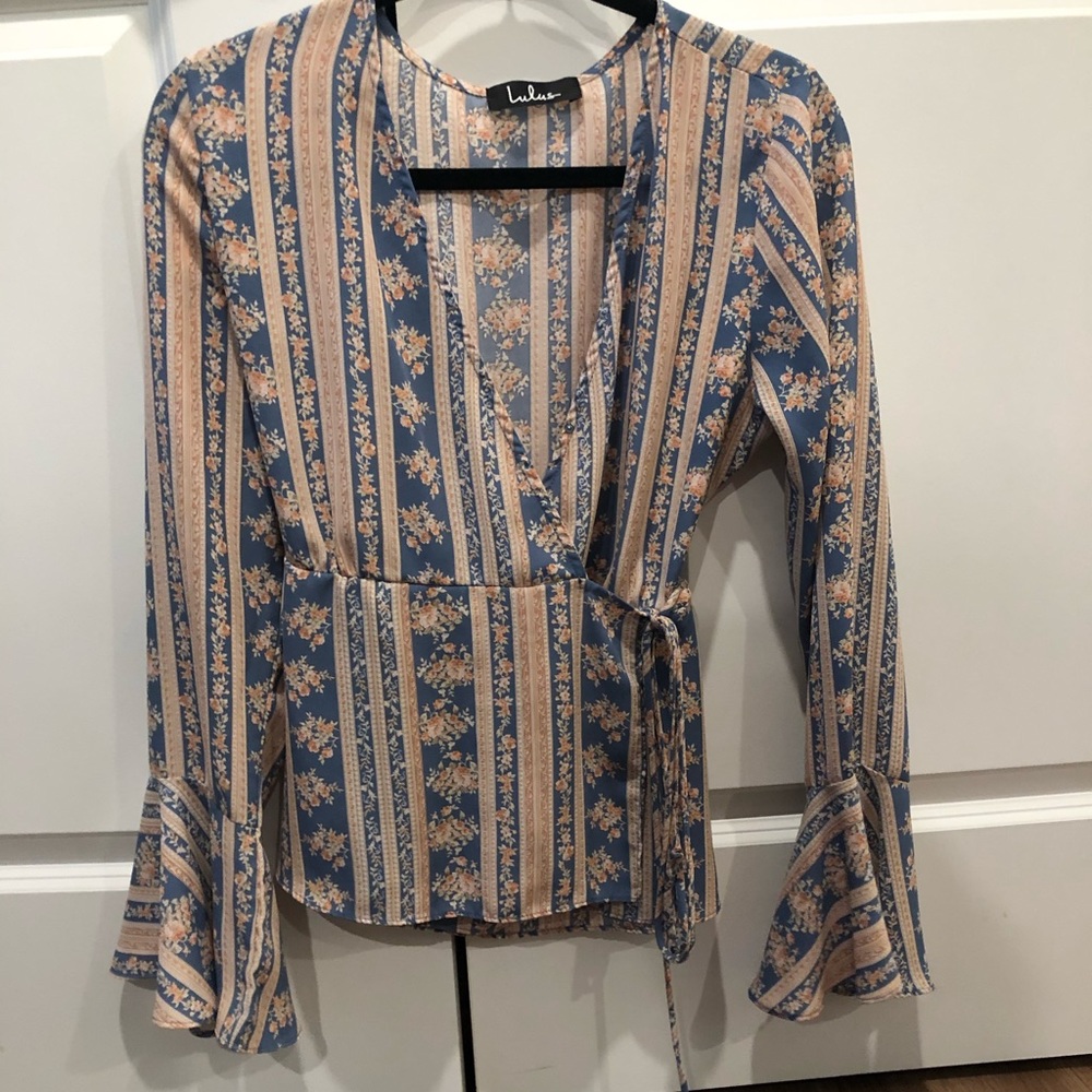 Lulus wrap top